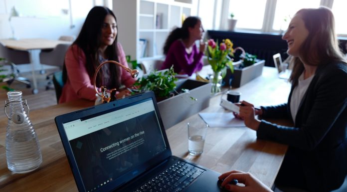 Ariana Nasi| Como acertar na roupa de escritório: Dicas e inspirações!