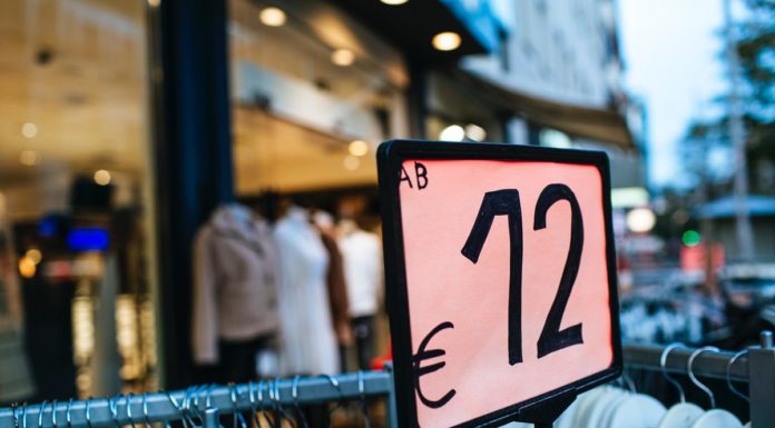 Ariana Nasi| O futuro da moda: Consultoria e sustentabilidade Moda e sustentabilidade.